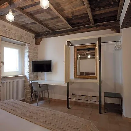 Lelive Sermoneta