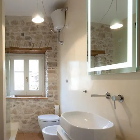 Bed & Breakfast Lelive 3*